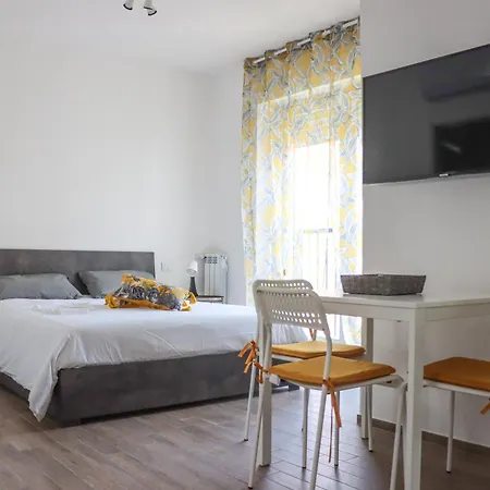 Apartment Lavi Parco Leonardo *